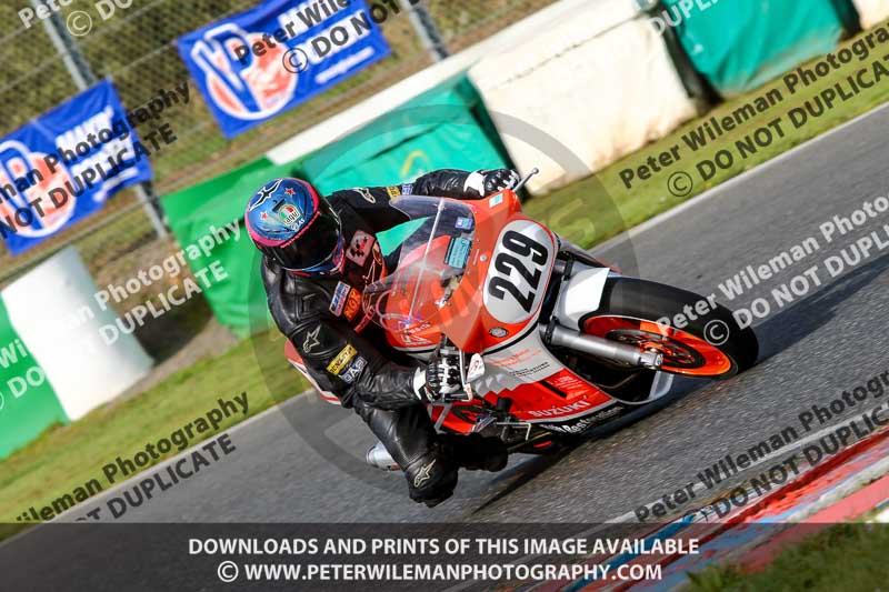 enduro digital images;event digital images;eventdigitalimages;mallory park;mallory park photographs;mallory park trackday;mallory park trackday photographs;no limits trackdays;peter wileman photography;racing digital images;trackday digital images;trackday photos